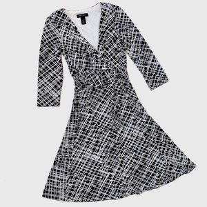 White House Black Market Faux Wrap Dress sz 0